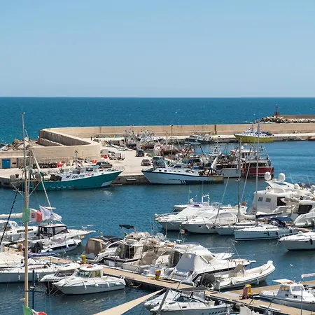 Pier Boutique Lägenhet Mola di Bari
