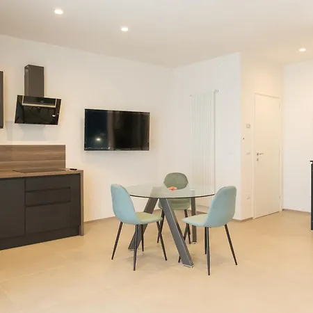 Apartment Pier Boutique Mola di Bari