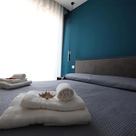 Pier Boutique Apartment *