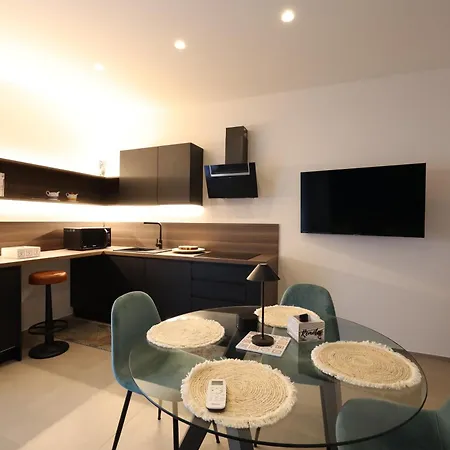 Pier Boutique Apartment