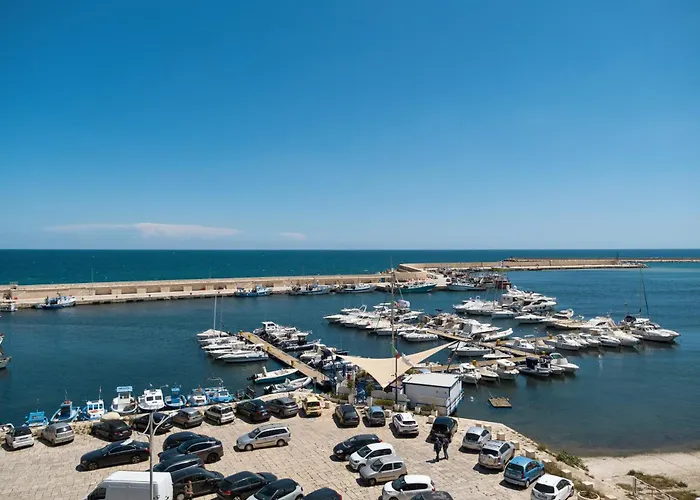 Pier Boutique * Mola di Bari